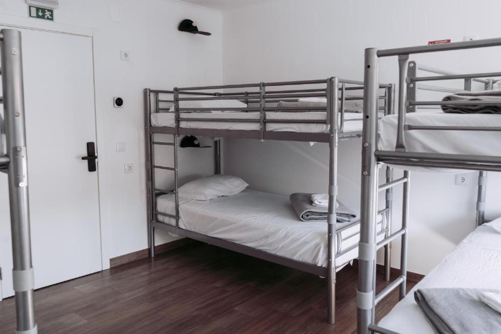 Middle Point Hostel Sardoal Exterior photo